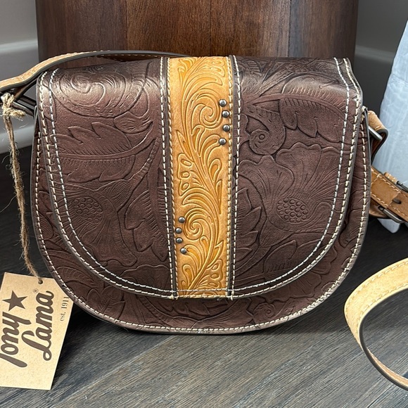 Tony Lama Saddle Bag/Crossbody,Bronze Floral Tooled,snap close,cell phone pocket - Picture 1 of 14